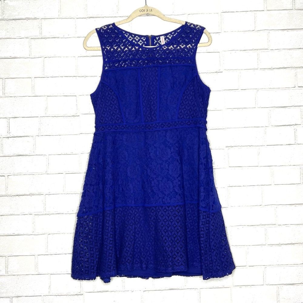 💙 XILARATION 💙 royal blue lace dress size L large A line